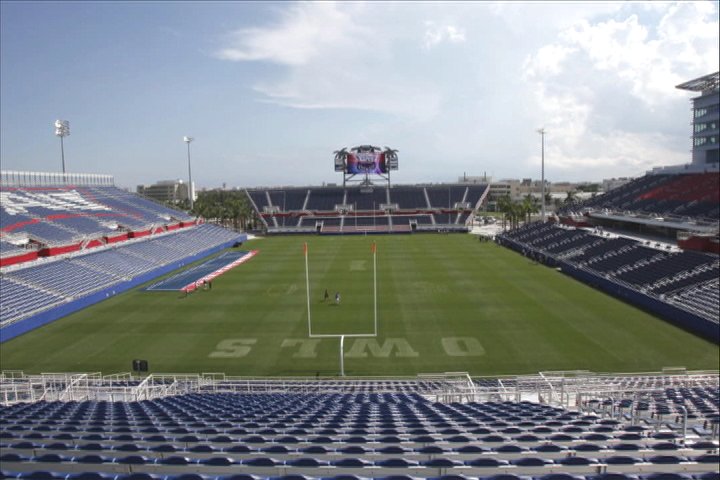 prisonstadium_1_