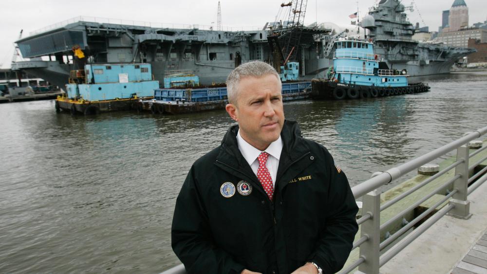 Prominent gay Romney donor pulls support over same-sex marriage