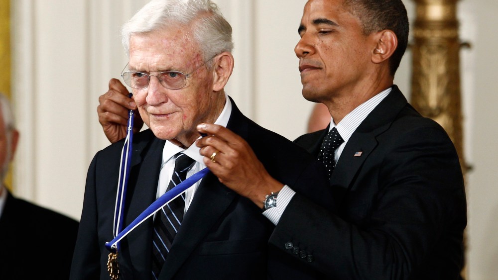 President Barack Obama awards a 2012 Presidential Medal of Freedom to former U.S. Assistant Attorney General John Doar during a ceremony in Washington, D.C, May 29, 2012. (Photo by Kevin Lamarque/Reuters)