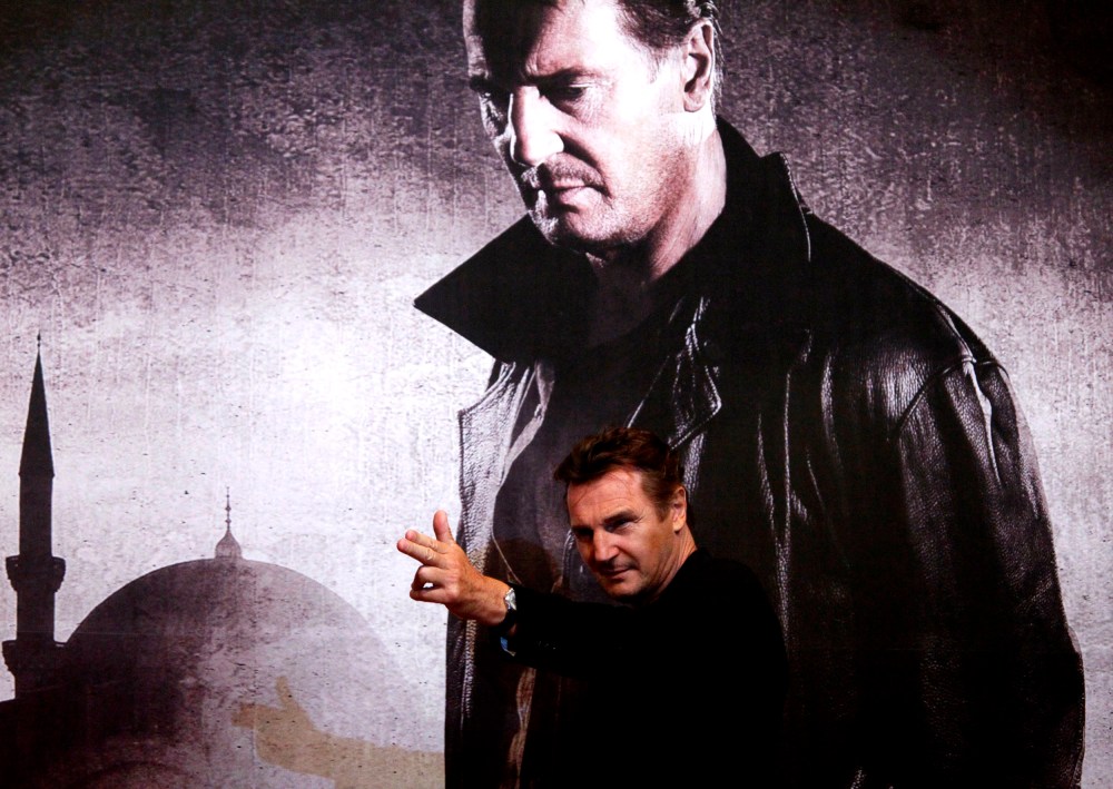 Actor Liam Neeson poses before a news conference to promote his movie, "Taken 2" in Seoul Sept. 17, 2012. (Photo by Kim Hong-Ji/Reuters)