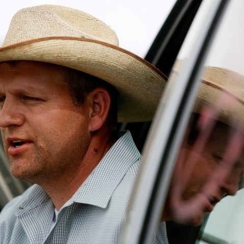 Ammon Bundy, son of rancher Cliven Bundy, talks about being tasered in Bunkerville, Nev., April 11, 2014. (Photo by Jim Urquhart/Reuters)