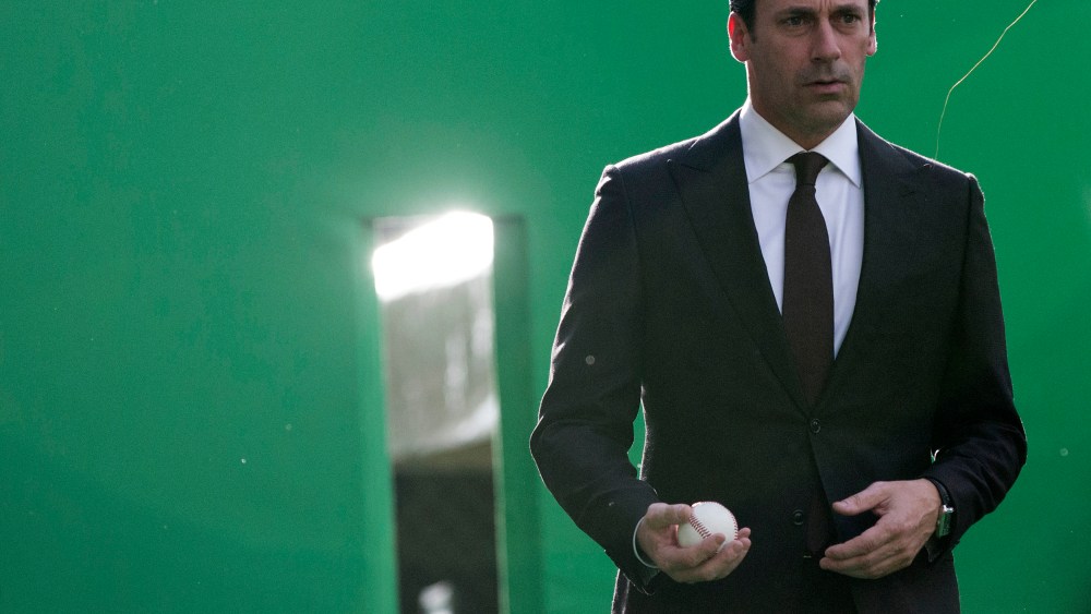 Cast member Jon Hamm holds a baseball as he attends the premiere of "Million Dollar Arm" at El Capitan theatre in Hollywood, Calif. May 6, 2014. (Photo by Mario Anzuoni/Reuters)