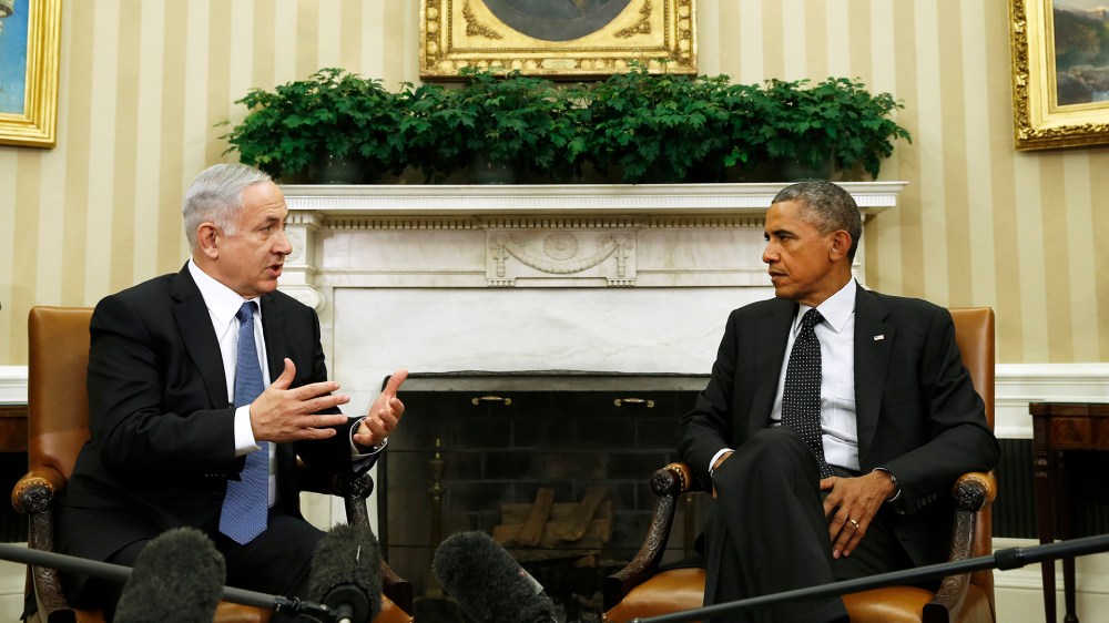 U.S. President Barack Obama (R) meets with Israel's Prime Minister Benjamin Netanyahu at the White House in Washington, D.C., on Oct. 1, 2014. (Photo by Kevin Lamarque/Reuters)