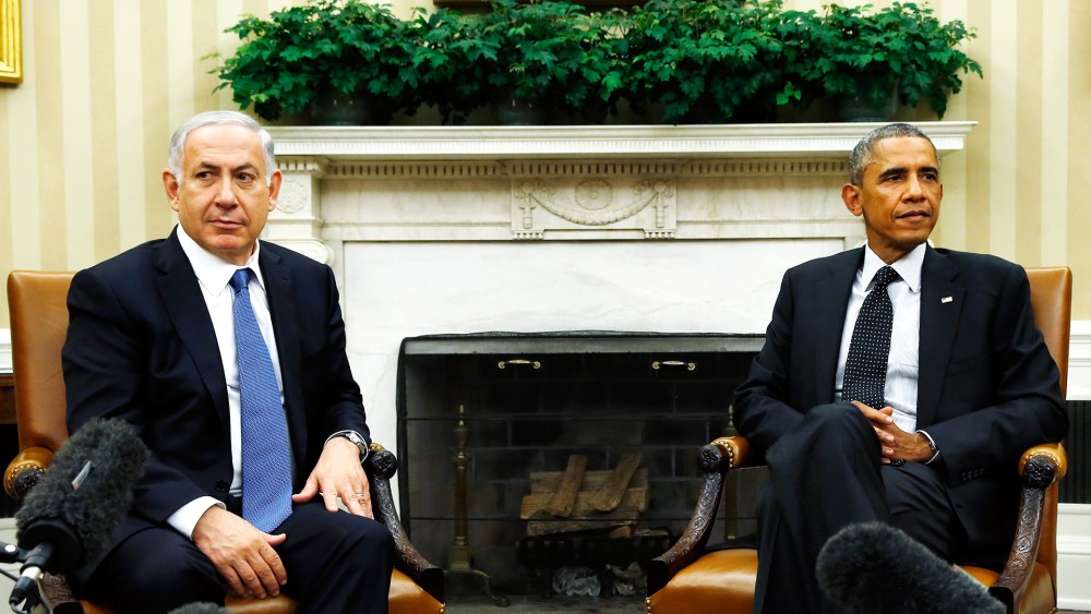 U.S. President Barack Obama (R) meets with Israel's Prime Minister Benjamin Netanyahu at the White House in Washington, D.C., on Oct. 1, 2014. (Photo by Kevin Lamarque/Reuters)