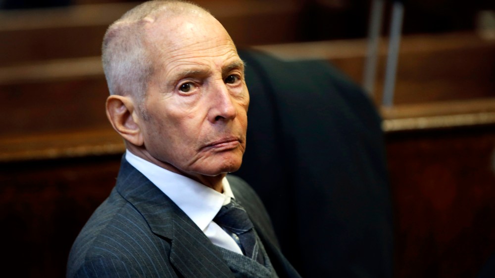Real estate heir Robert Durst appears in a criminal courtroom for his trial on charges of trespassing on property owned by his estranged family, in New York Dec. 10, 2014. (Photo by Mike Segar/Reuters)