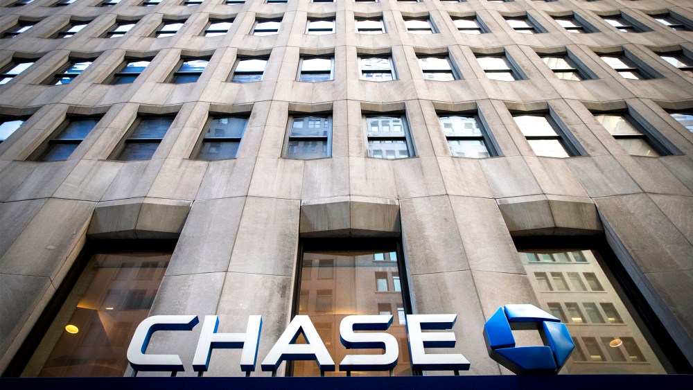 A Chase bank is seen in New York's financial district March 11, 2015. (Photo by Brendan McDermid/Reuters)