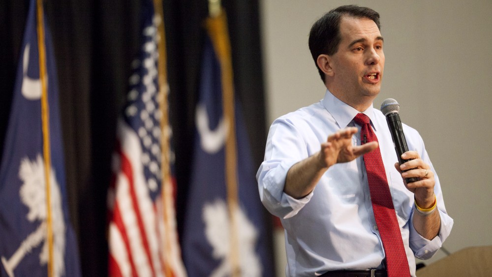 Scott Walker speaks to supporters at a barbeque in Greenville, SC, March 19, 2015. (Photo by Jason Miczek/Reuters)