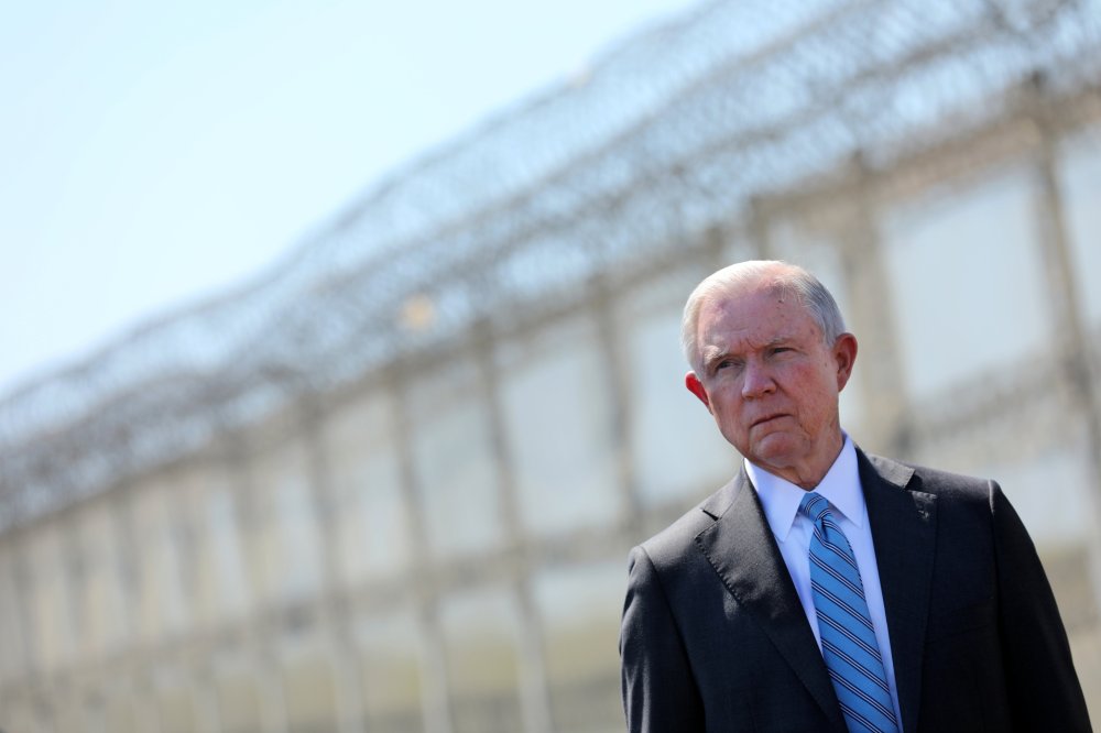 Image: Attorney General Jeff Sessions makes vsit to U.S. Mexico border in San Diego