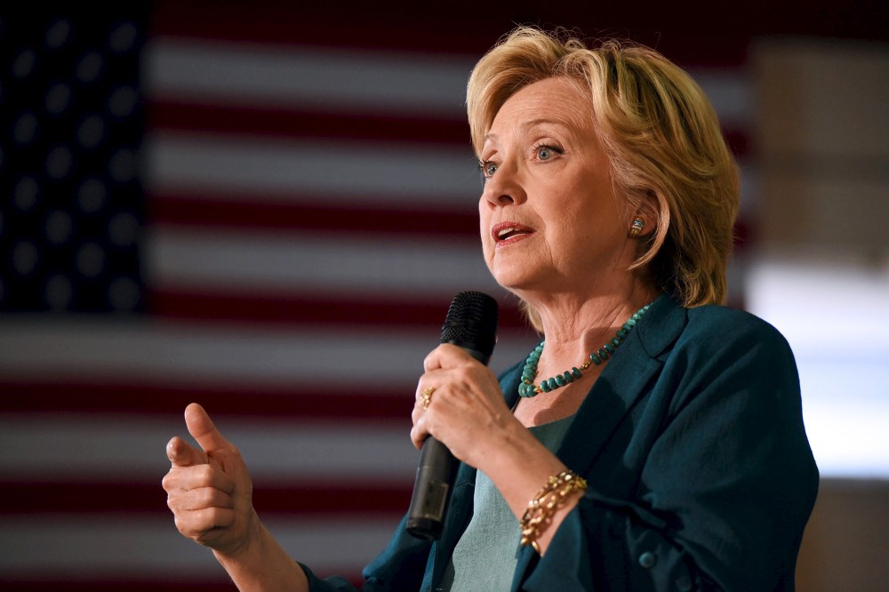 U.S. Democratic presidential candidate Hillary Clinton speaks at the Community Forum on Substance Abuse in Laconia, N.H. on Sept. 17, 2015. (Photo by Faith Ninivaggi/Reuters)
