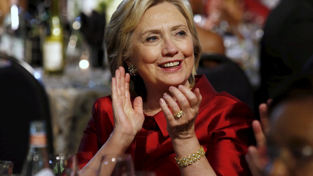 U.S. Democratic presidential candidate Hillary Clinton attends the Congressional Black Caucus Foundation's 45th Annual Legislative Conference Phoenix Awards Dinner in Washington, DC. Sept. 19, 2015. (Photo by Yuri Gripas/Reuters)