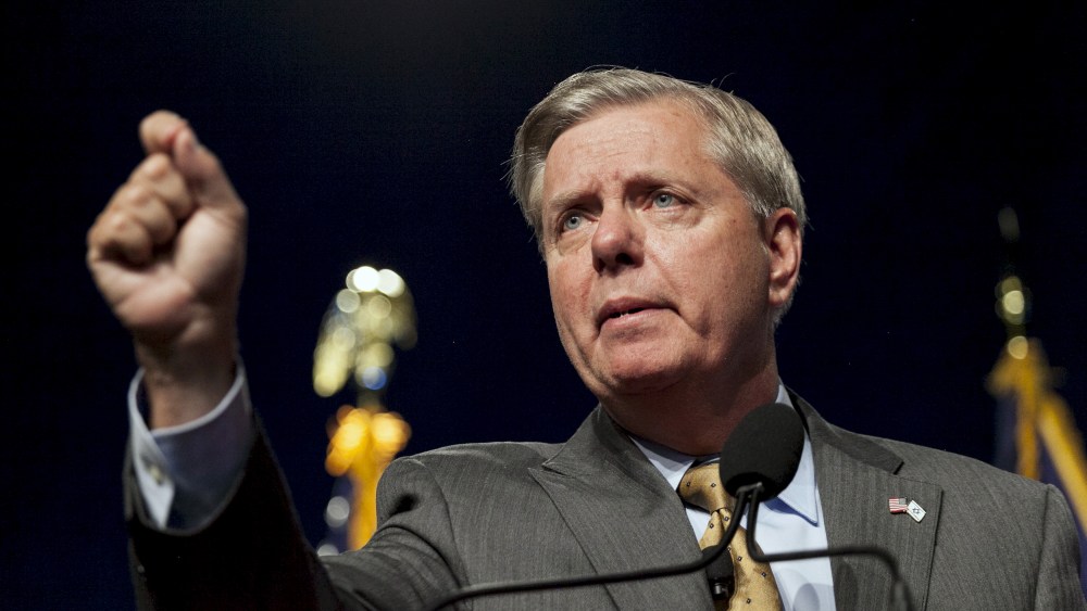 U.S. Republican presidential candidate Lindsey Graham speaks at the the Iowa Faith and Freedom Coalition Forum in Des Moines, Ia., Sept. 19, 2015. (Photo by Brian C. Frank/Reuters)