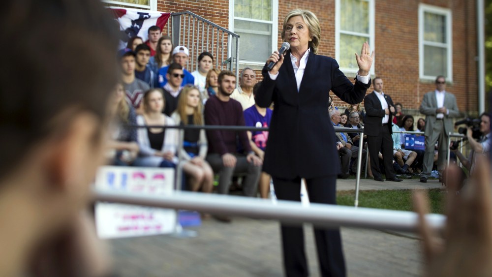 U.S. Democratic presidential candidate Hillary Clinton speaks during a community forum campaign event at Cornell College in Mt Vernon, Iowa, Oct. 7, 2015. (Photo by Scott Morgan/Reuters)