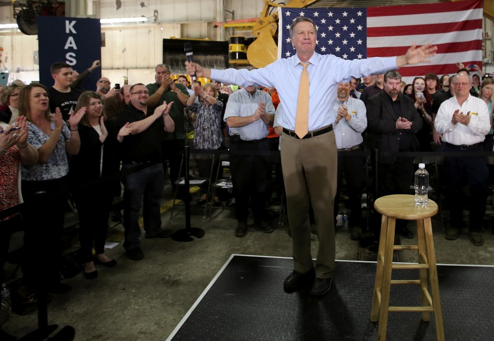 Ohio Governor and Republican U.S. presidential candidate John Kasich is introduced at a rally in Broadview Heights, Ohio, March 8, 2016. (Photo by Aaron Josefczyk/Reuters)