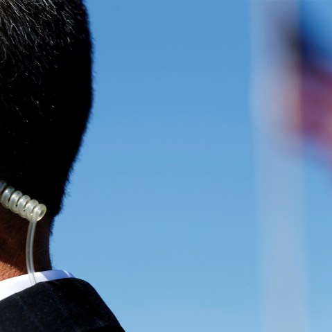 A secret service agent keeps a watch in Vista, Calif. on May 22, 2016. (Photo by Mike Blake/Reuters)