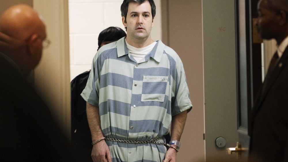 Former police officer Michael Slager walks to the defense table bond hearing, in Charleston, S.C., Sept. 10, 2015. (Photo by Randall Hill/Reuters)