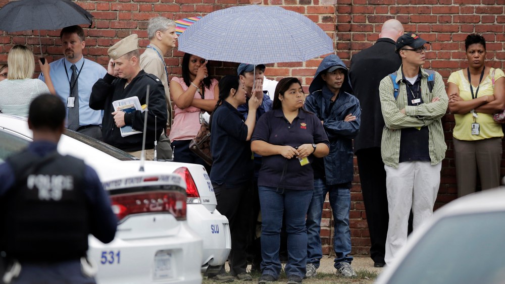 Twitter’s reaction to the shooting - Abby Borowitz - 09/16/2013