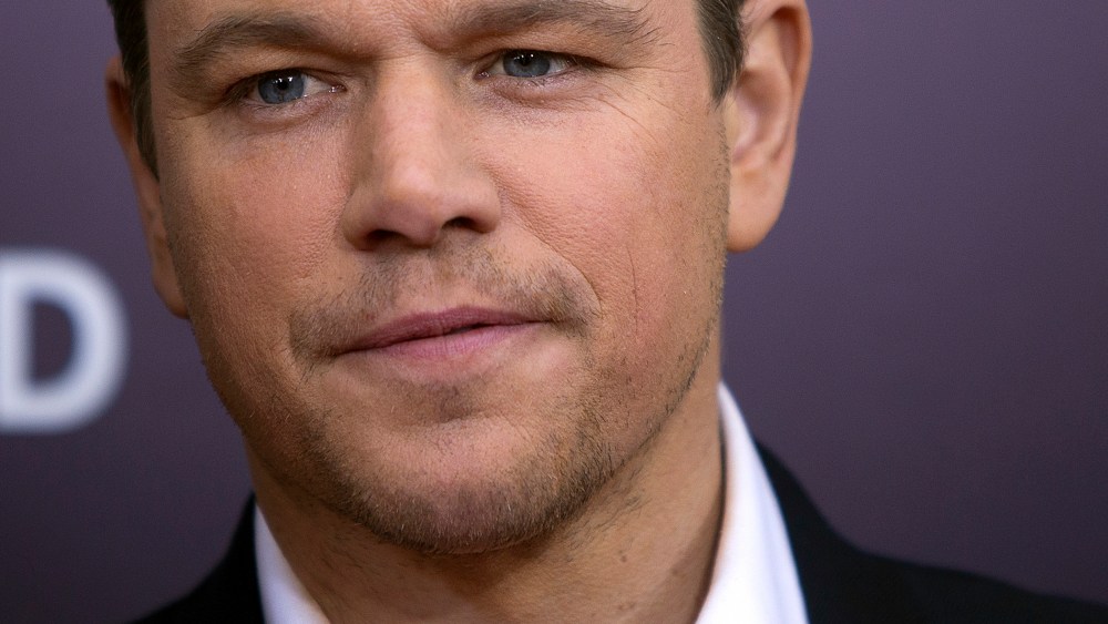 Cast member Matt Damon arrives for the premiere of his movie "The Monuments Men" in New York, Feb. 4, 2014. (Photo by Carlo Allegri/Reuters)