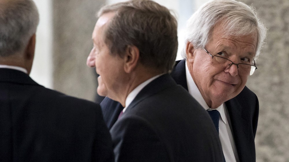 Former House of Representatives Speaker Dennis Hastert arrives for an appearance in federal court in Chicago, June 9, 2015. (Photo by Andrew Nelles/Reuters)