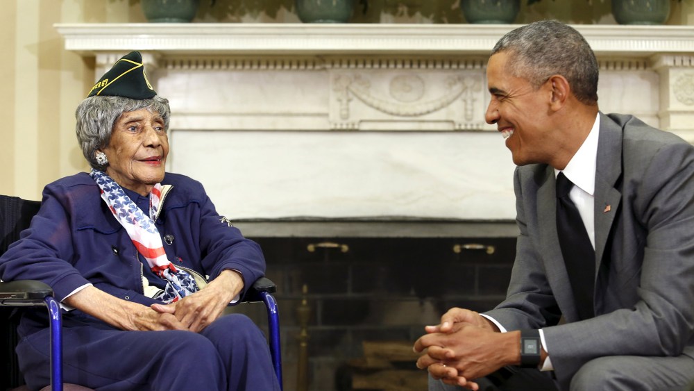 President Barack Obama smiles with Emma Didlake, the oldest known World War II veteran at 110 years old, in the the Oval Office of the White House in Washington, D.C., July 17, 2015. (Photo by Yuri Gripas/Reuters)