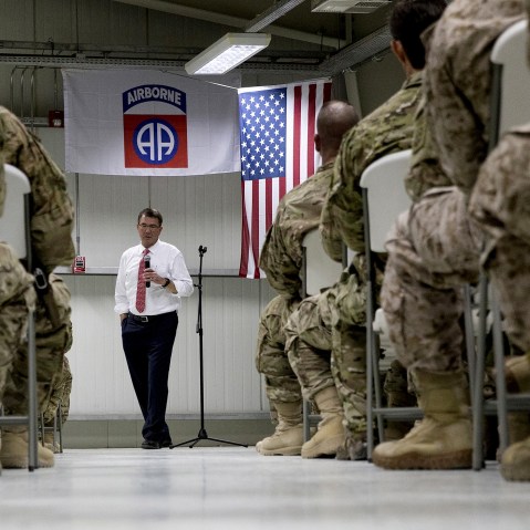 U.S. Defense Secretary Ash Carter talks to troops from the 82nd Airborne Division at the Baghdad International Airport in Baghdad, Iraq, July 23, 2015. (Photo by Carolyn Kaster/Reuters)