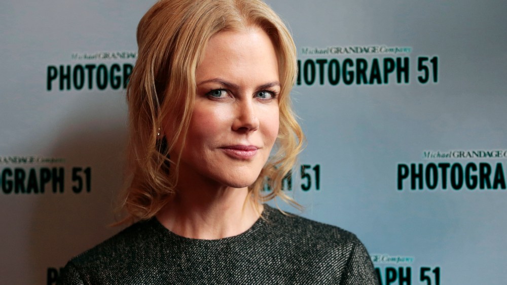 Photograph 51 cast member Nicole Kidman poses for a photograph at the Noel Coward Theatre in London, Britain on Sept. 7, 2015. (Photo by Suzanne Plunkett/Reuters)