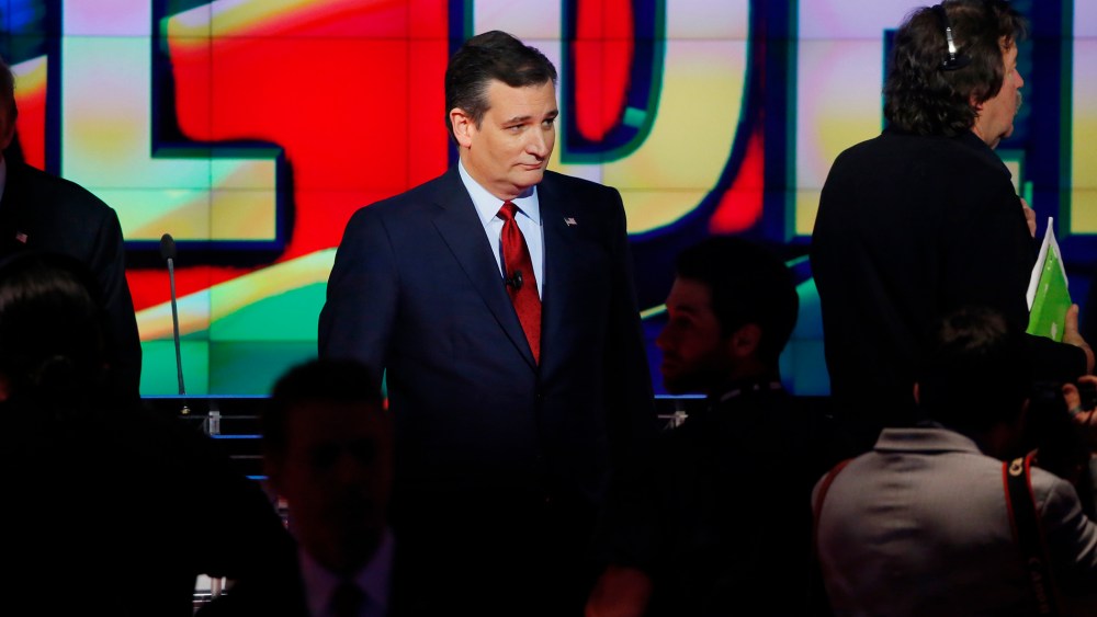 Republican U.S. presidential candidate Senator Ted Cruz walks the stage during a commercial break in the midst of the Republican presidential debate in Las Vegas, Nev., Dec. 15, 2015. (Photo by Mike Blake/Reuters)