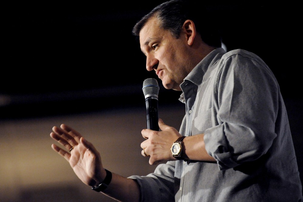 U.S. Republican presidential candidate Ted Cruz speaks at the Clay County Regional Event Center Ballroom in Spencer, Iowa, Jan. 6, 2016. (Photo by Mark Kauzlarich/Reuters)