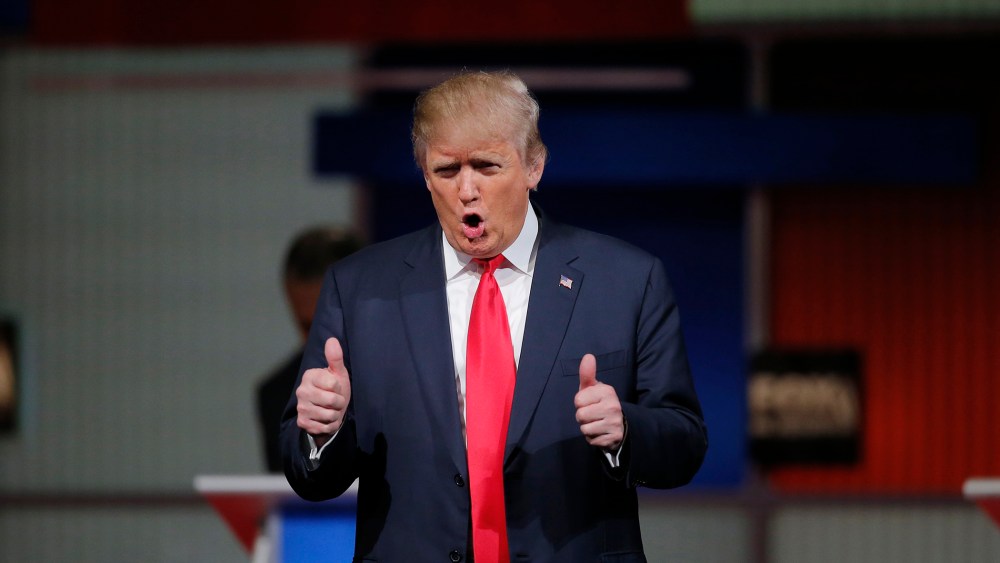 Republican U.S. presidential candidate and businessman Donald Trump gives a thumbs up to the crowd during the Fox Business Network Republican presidential candidates debate in North Charleston, S.C., Jan. 14, 2016. (Photo by Chris Keane/Reuters)