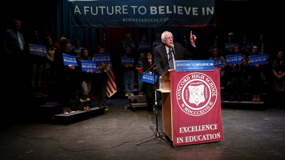 Democratic presidential candidate and Senator Bernie Sanders addresses climate change during a campaign meeting with students at Concord High School in Concord, N.H. Jan. 22, 2016. (Photo by Katherine Taylor/Reuters)