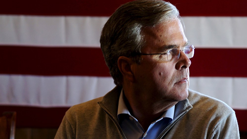 U.S. Republican presidential candidate Jeb Bush waits to speak at a campaign event at the Greasewood Flats Ranch in Carroll, Iowa, Jan. 29, 2016. (Photo by Rick Wilking/Reuters)