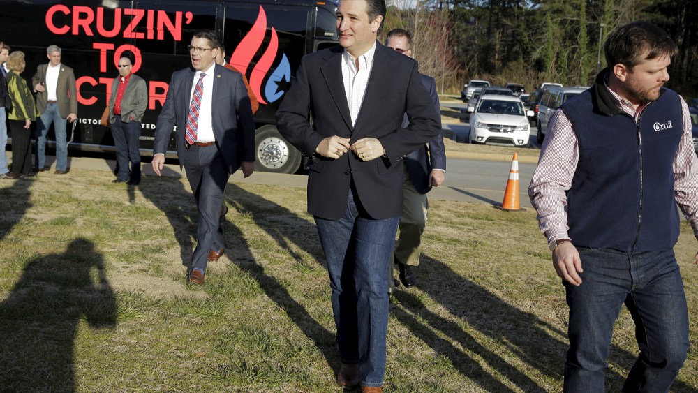 U.S. Republican presidential candidate Senator Ted Cruz (R-TX) arrives for a campaign event at the Oakbrook Preparatory School in Spartanburg, S.C., Feb. 17, 2016. (Photo by Joshua Roberts/Reuters)