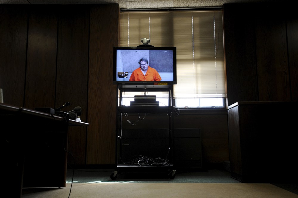 Jason Dalton is seen on closed circuit television during his arraignment in Kalamazoo County, Mich., Feb. 22, 2016. (Photo by Mark Kauzlarich/Reuters)