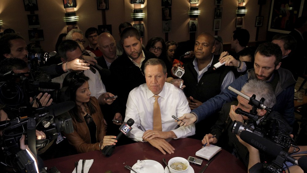 Republican U.S. presidential candidate John Kasich speaks to reporters at PJ Bernstein's Deli Restaurant in New York City, April 16, 2016. (Photo by Brendan McDermid/Reuters)