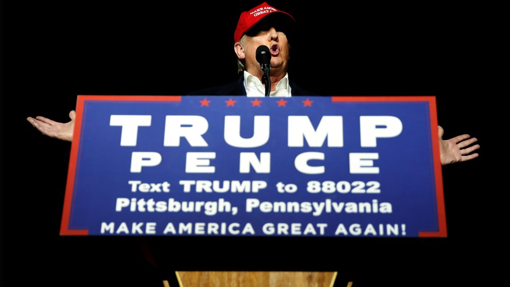 Republican presidential nominee Donald Trump attends a campaign rally in Moon, Penn., Nov. 6, 2016. (Photo by Carlo Allegri/Reuters)