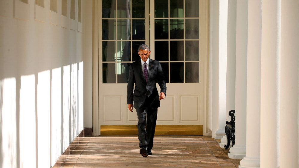 U.S. President Barack Obama walks the Colonnade toward the Oval Office of the White House in Washington on election day, Nov. 8, 2016. (Photo by Kevin Lamarque/Reuters)