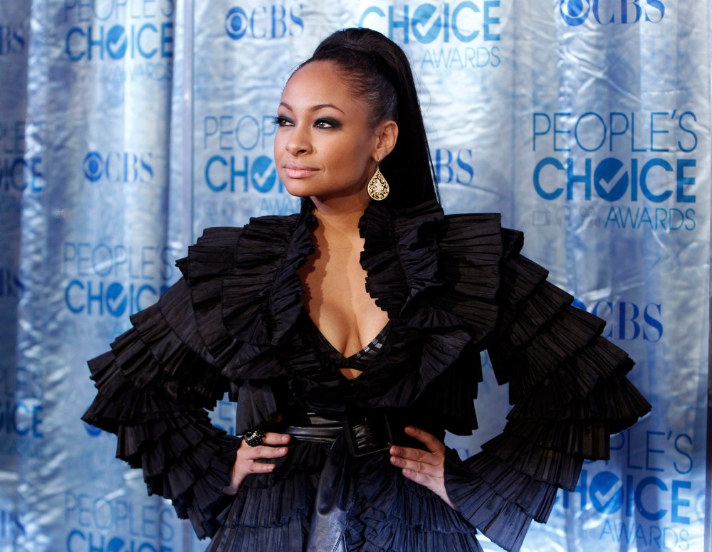 Actress Raven-Symone arrives at the 2011 People's Choice Awards in Los Angeles, Jan. 5, 2011. (Photo by Danny Moloshok/Reuters)