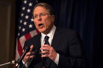 NRA's Wayne LaPierre: Be afraid, be very afraid