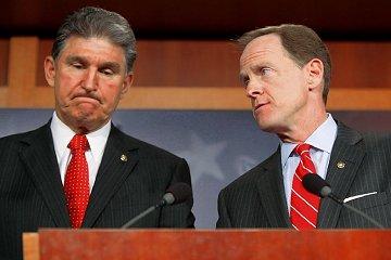 Sens. Joe Manchin (D-W.Va.) and Pat Toomey (R-Pa.)