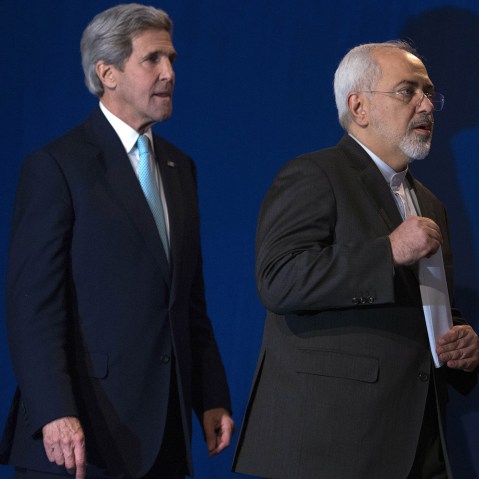US Secretary of State John Kerry, left, and Iranian Foreign Minister Javad Zarif arrive to deliver a statement, at the Swiss Federal Institute of Technology, on Lausanne, Switzerland on April 2, 2015.