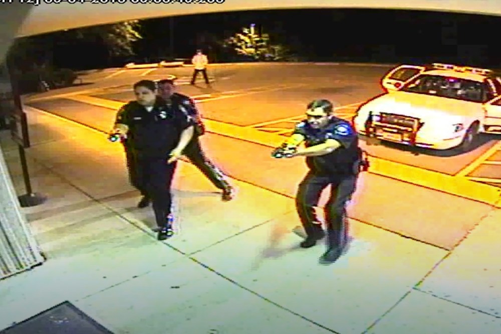 Linwood Lambert’s encounter with Virginia police, by a hospital doorway in 2013, Va.