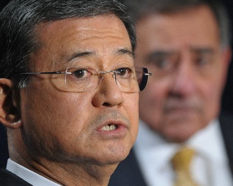 Veterans Affairs Secretary Eric Shinseki speaks to the media following a meeting with US Defense Secretary Leon Panetta (R) on February 5, 2013, at the Department of Veterans Affairs in Washington, DC. The two met to discuss increasing colloaboration...