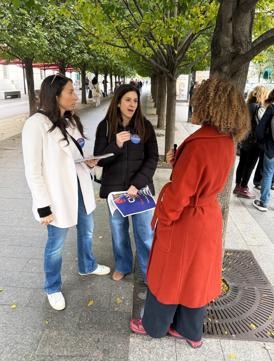 Julie Kopel (L) and Jeanne Peldman (R) speaking with MSNBC Correspondent Antonia Hylton.