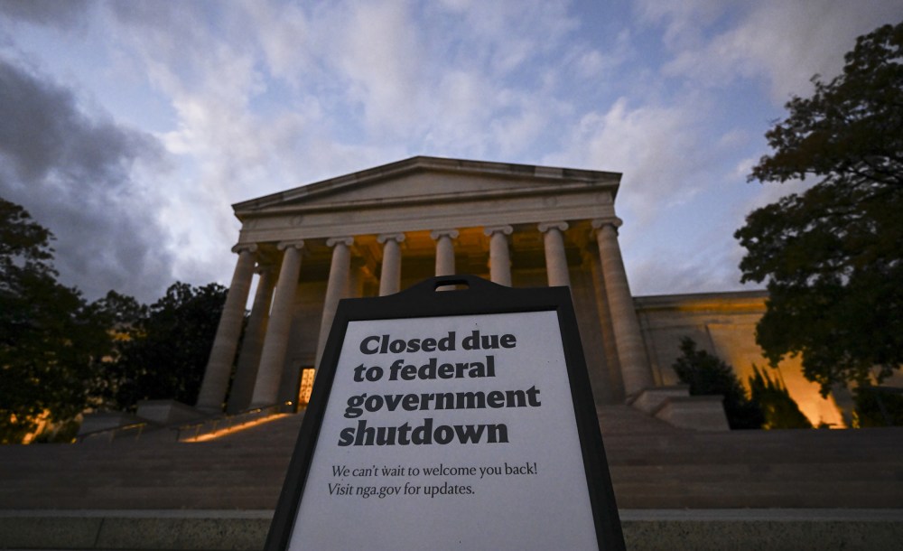 A view of a "closed sign" as the 23rd day of the ongoing federal government shutdown.