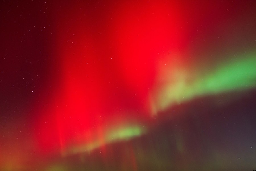 Aurora Borealis Lights Up Indiana Sky During Geomagnetic Storm