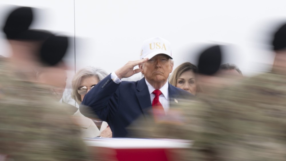 Hayes: Trump lying about war as audaciously as Putin would